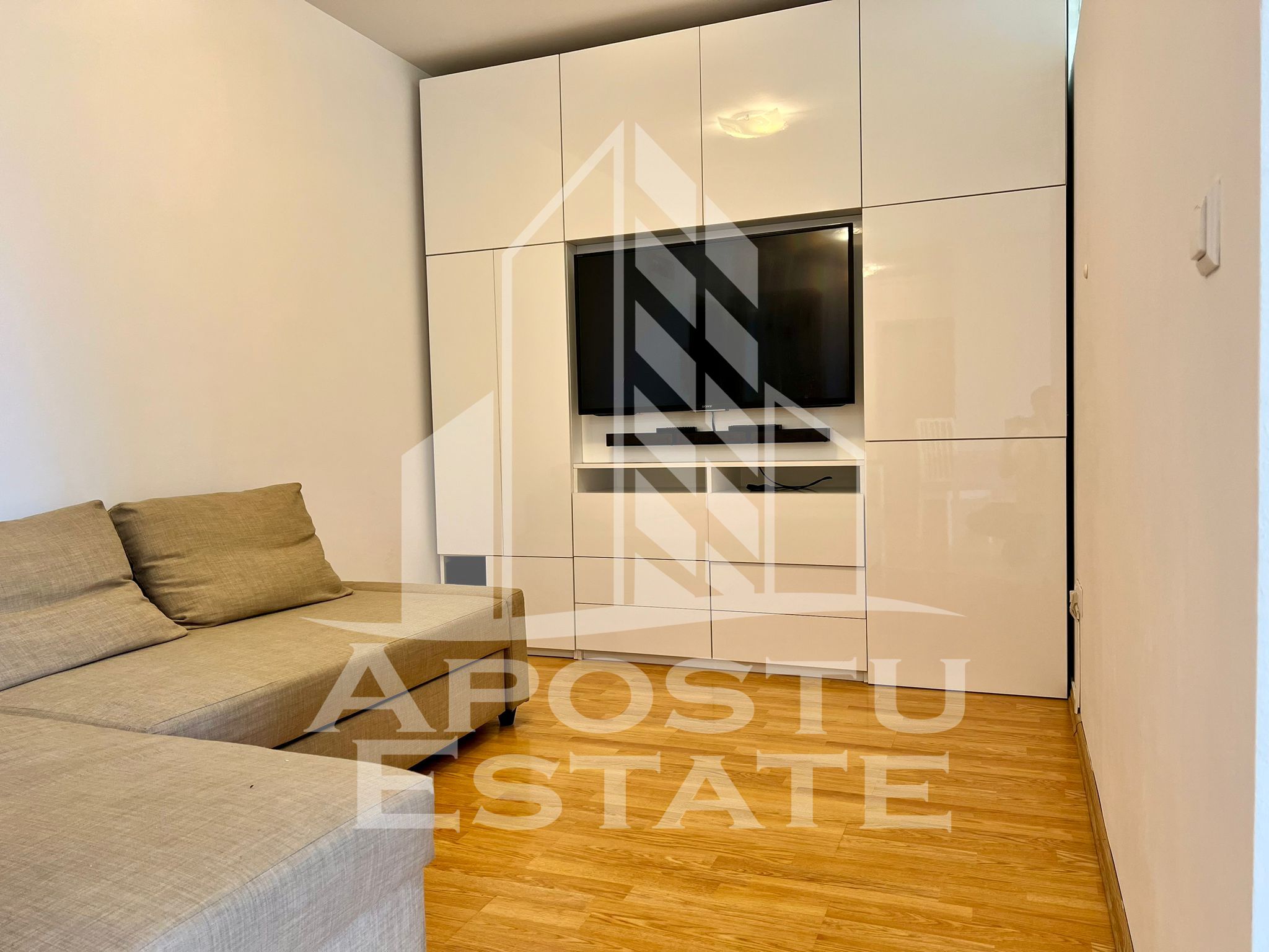 Apartament modern 2 camere, 2 locuri de parcare, Aradului