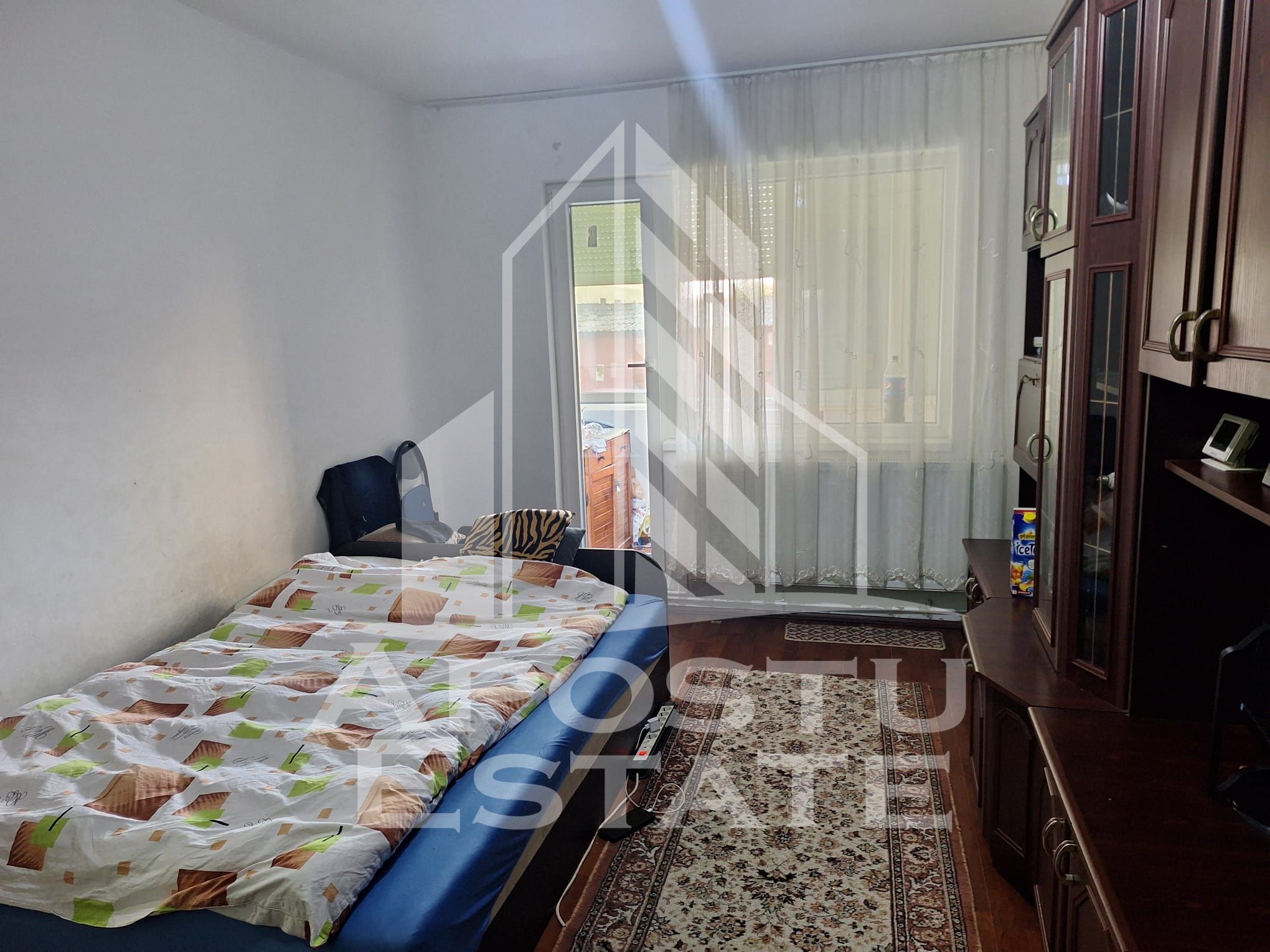 Apartament 3 camere, decomandat, 60 mp utili,  Aurel Vlaicu