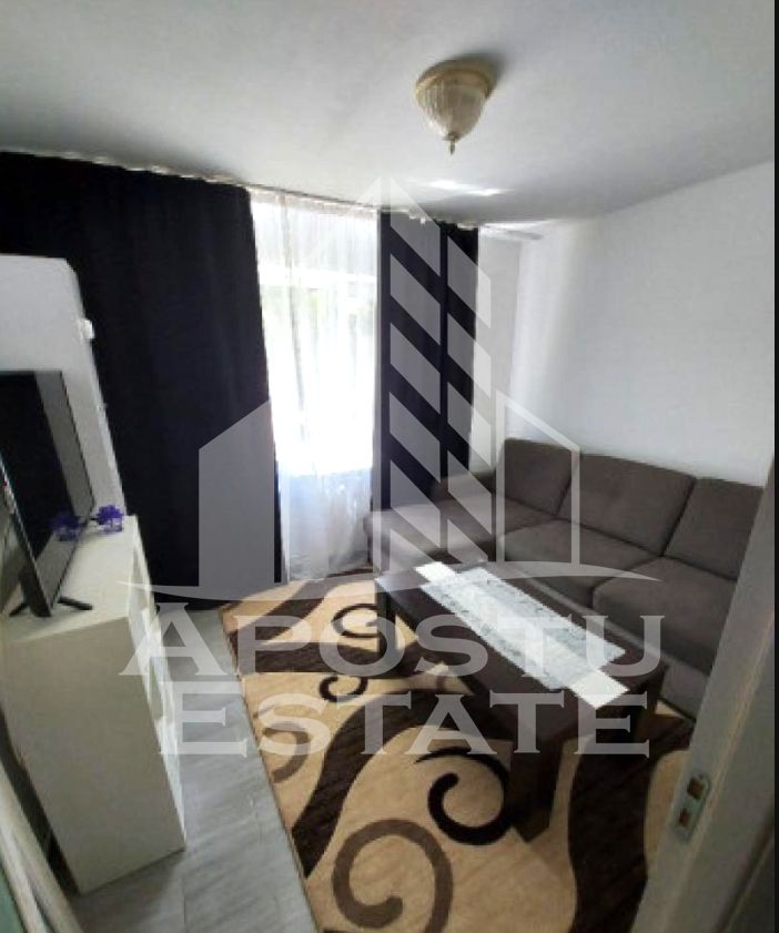 Apartament 3 camere 72 mp zona Vlaicu