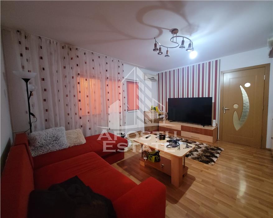 Apartament cu 2 camere, 2 balcoane, centrala proprie , zona Aradului